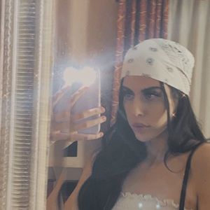 Meet your Posher, Lotus